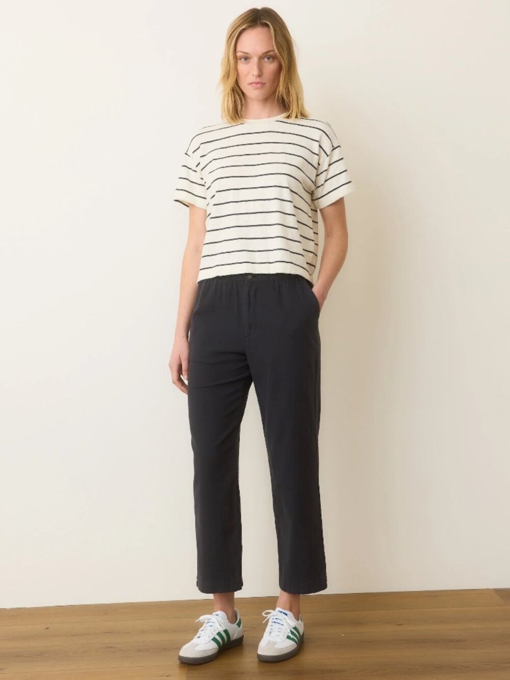 Elle Relaxed Crop Pant in Phantom Charcoal Black Size XS Elastic Waist - Picture 5 of 13